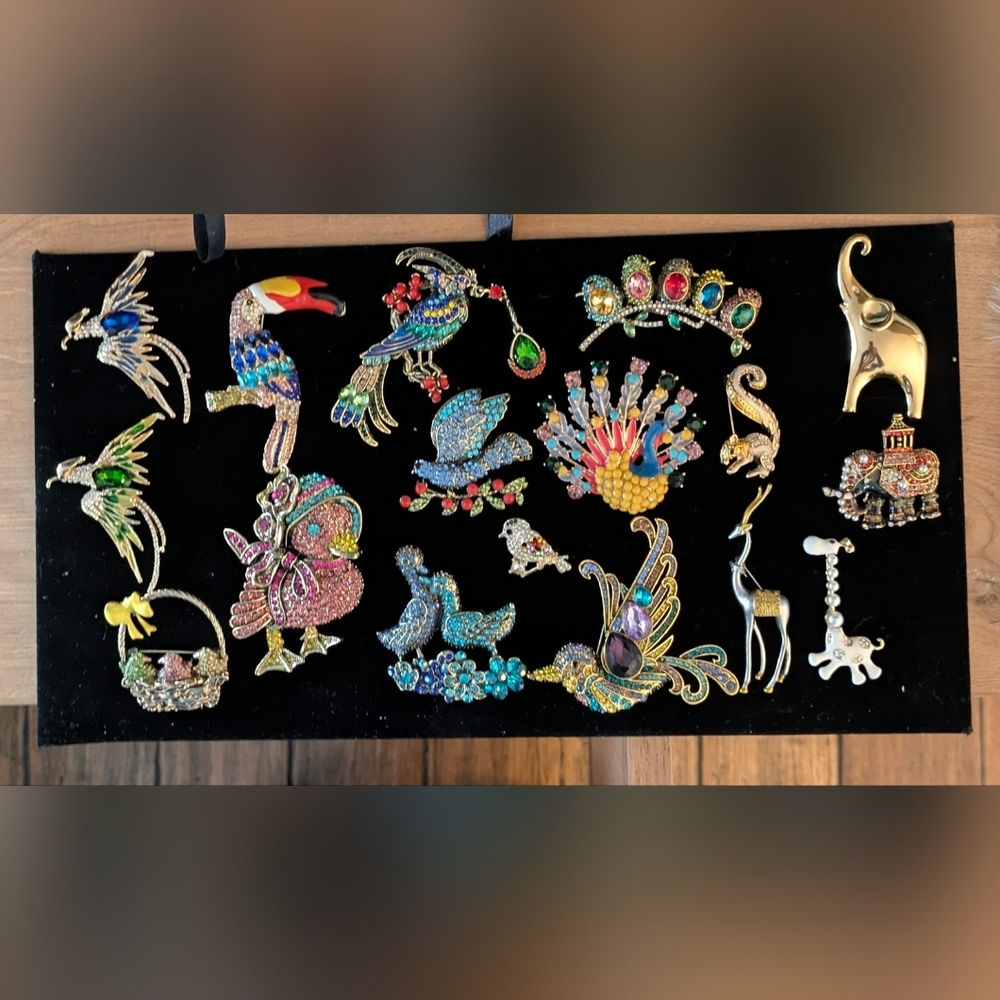 Colorful Brooch Collection - Picture 4 of 14